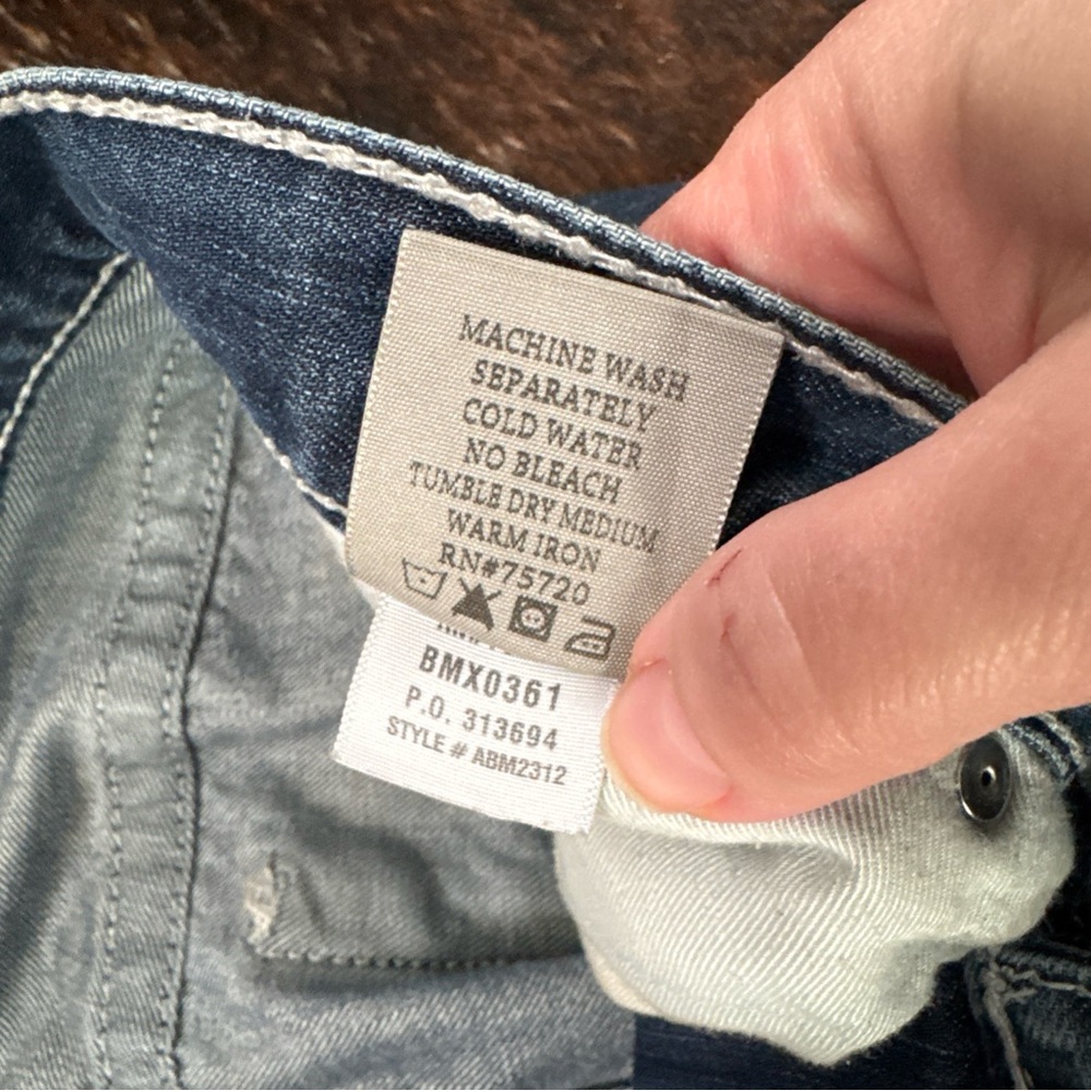 BUCKLE BKE Tyler Straight Leg Women’s Denim Jeans Size 32R Mint Condition! - Picture 4 of 9